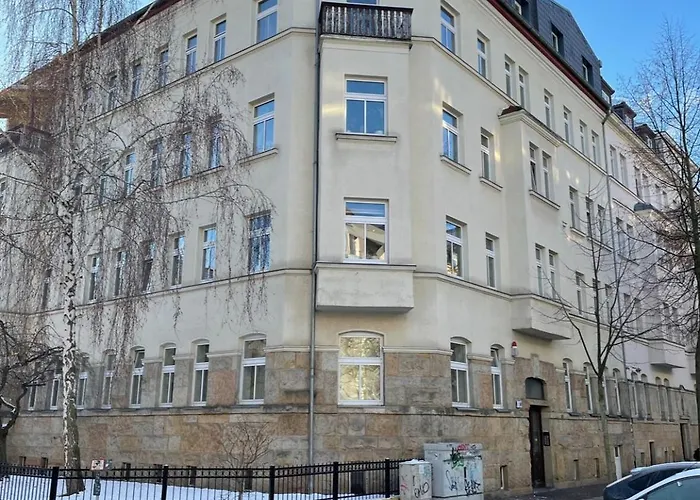 Charles & Kaetchen Living Gohlis Апартаменты *